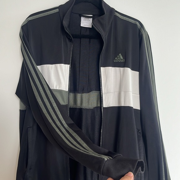 Adidas Jacket - Picture 4 of 8